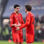 Mia san mia: Aleksandar Pavlović və Thomas Müller Bayern Münxen’in Əsrlər Boyu Mottosunun Mənasını Açıqlayır